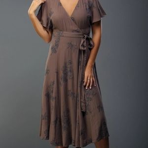 Mod Ref Embroidered Wrap Dress sz S